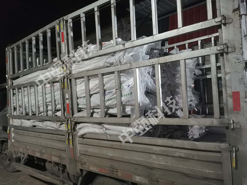礦用封孔器，瓦斯封孔料發(fā)往山西長(zhǎng)治